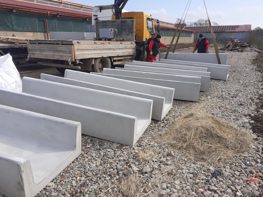 Krmné žlaby Damnov